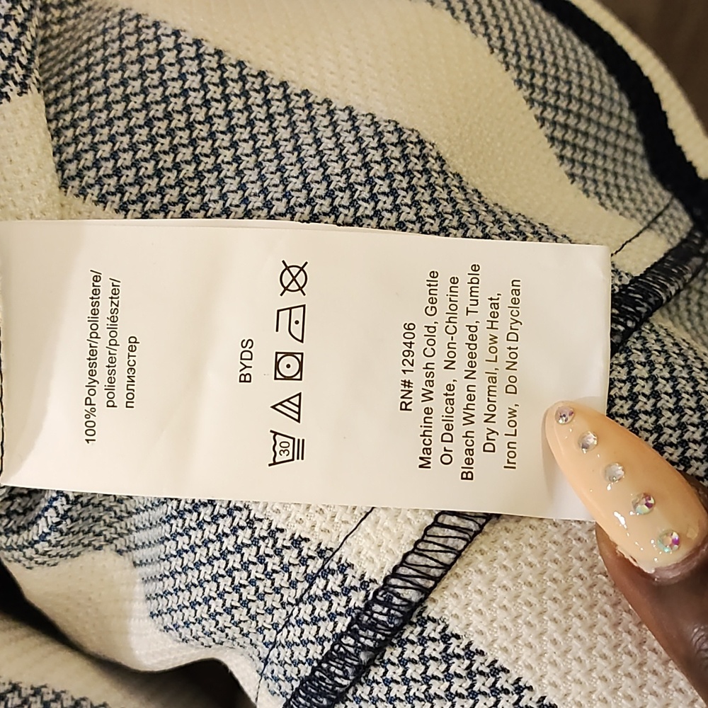 VENUS Black and White Striped Blazer - Picture 6 of 10